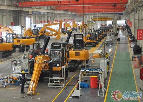  雷沃挖掘機(jī)全面發(fā)力-位居國(guó)產(chǎn)品牌銷(xiāo)量三甲