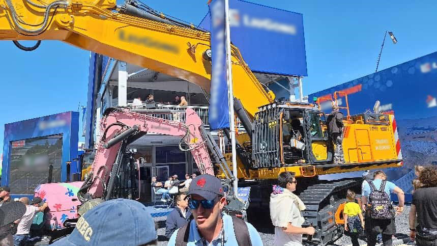 迪林根在慕尼黑寶馬展 2025-05-12